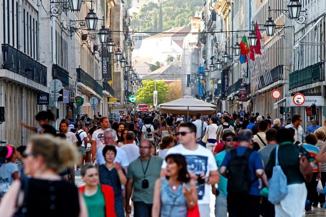 Défice externo agrava-se mesmo com turismo a crescer