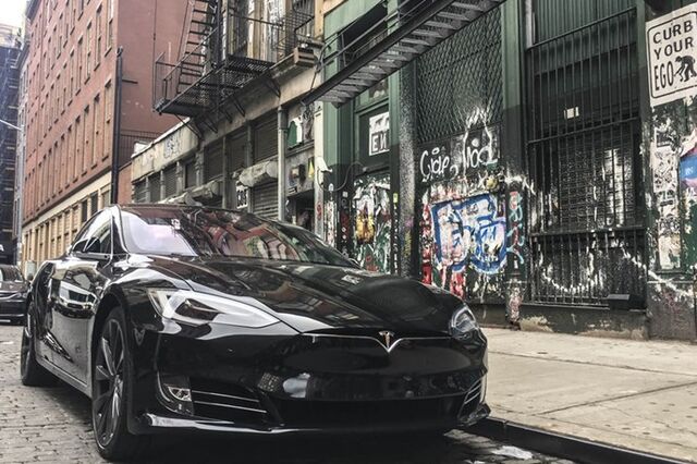Tesla desliza mais de 2% com nova explosão de veículo 