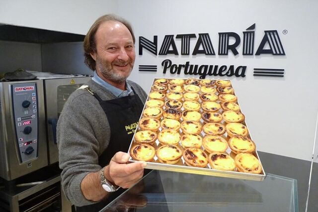 Português Infante faz sucesso com o primeiro pastel de nata da Argentina 