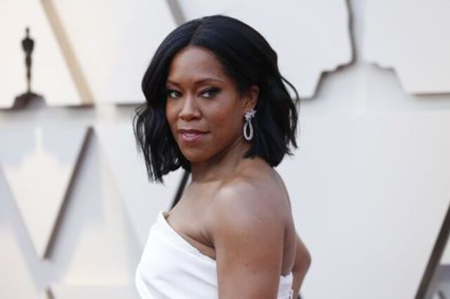 Primeiro Óscar da noite para Regina King como melhor atriz secundária