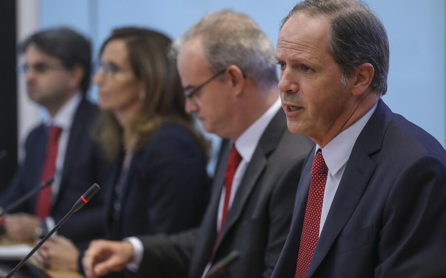 Pedro Castro Almeida santander totta