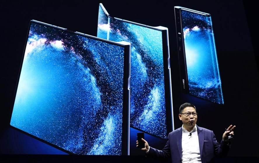 Richard Yu, CEO da Huawei Consumer Business Group, apresenta o novo Mate X