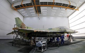 Portugal oficaliza venda de cinco F-16 à Roménia por 130 milhões de euros