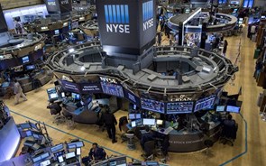 Wall Street sustentada por medidas de desconfinamento