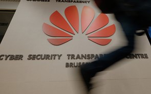 Tecnológicas americanas cortam relações com Huawei e suspendem fornecimentos