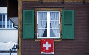 Suíça vota este domingo fim da livre circulação com a UE