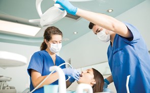 Falta de dentes afeta mais de metade da população portuguesa