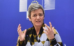 Covid-19: Bruxelas quer instrumento público-privado de apoio às empresas em vigor no verão