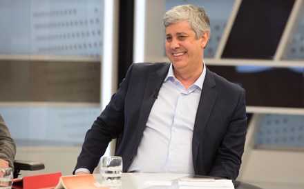 Centeno leva novo brilharete orçamental para as eleições