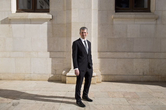“Nada impede o Governo de investir mais”. São escolhas