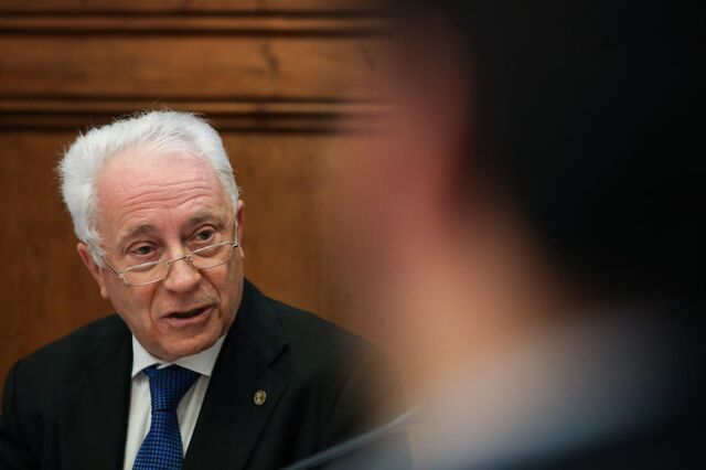 Governador do Banco de Portugal diz que emissão de Panda Bonds foi 'um sucesso'