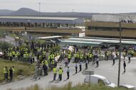 Motoristas em greve tentam impedir abastecimento de camiões-cisterna 