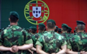 Portugal paga 1,2 milhões a privados para transportar militares
