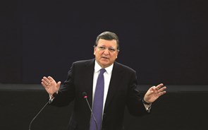 Durão Barroso: Farmacêuticas devem acabar com pandemia em vez de ganhar mais dinheiro