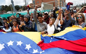 Pelo menos 69 feridos nos protestos em Caracas