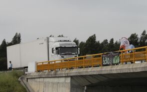 Motoristas em greve tentam impedir abastecimento de camiões-cisterna 