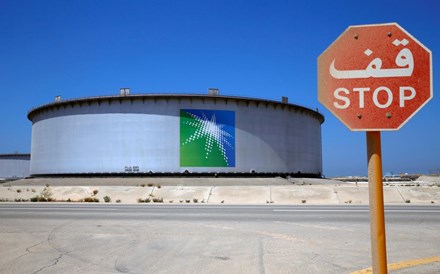 Saudi Aramco garante ter interessados quase suficientes para lançar IPO