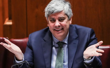 Centeno quer deixar Portugal com contas à alemã