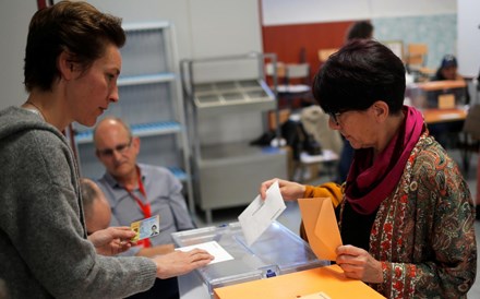 Eleições em Espanha: Participação supera 60% a duas horas de fecho das urnas