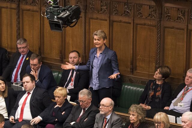 Deputados  britânicos querem lei que proíba Brexit sem acordo