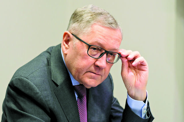 Covid-19; Regling calcula que a Europa vá precisar de 500 mil milhões de euros 