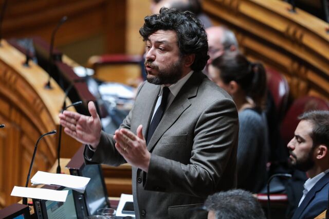 PS avança com limites a nomeações de familiares para gabinetes até primos em 3.º grau