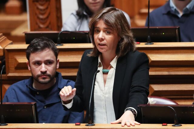 Parlamento chumba proposta que reconhecia os 9 anos dos professores de imediato