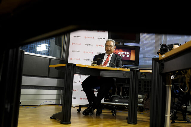 Ferrovia 2020 'é vítima da incapacidade do próprio operador'