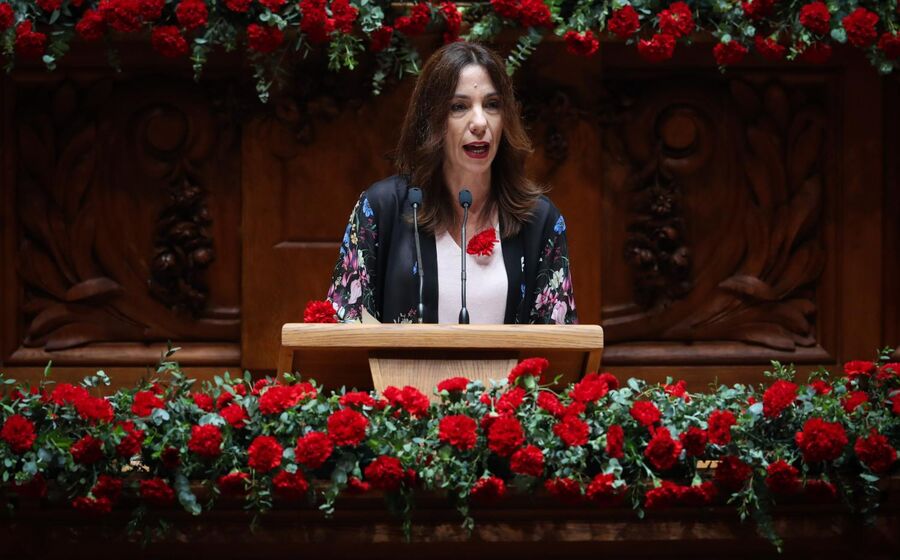 Heloísa Apolónia