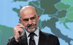 Moscovici: Bruxelas já não vai avançar com processo disciplinar contra Itália 
