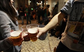 Consumo de bebidas alcoólicas na rua proibido no Natal e Ano Novo