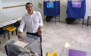 Grécia: Tsipras vai marcar eleições antecipadas com derrota do Syriza nas Europeias
