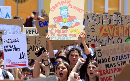 Clima: Ministro da Educação elogia estudantes mas admite que marcação de faltas é inevitável