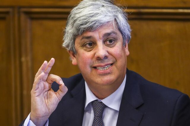 Dívida pública baixa 187 milhões de euros em julho