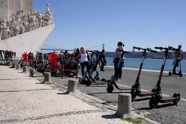 Freguesia de Lisboa vai começar a multar trotinetas e bicicletas no espaço público