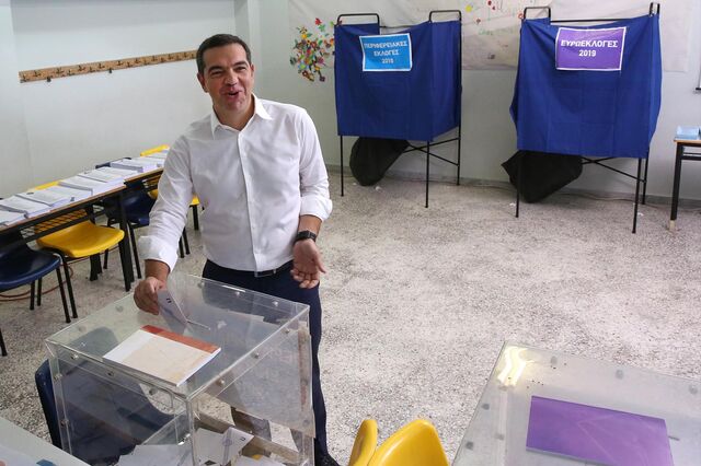 Grécia: Tsipras vai marcar eleições antecipadas com derrota do Syriza nas Europeias