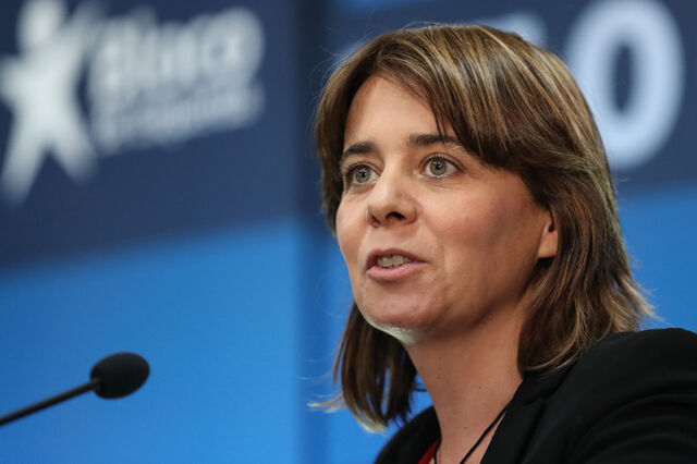 Catarina Martins diz que excedente orçamental 'prova que se pode investir mais' nos transportes 