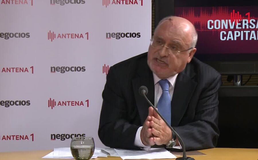 CofinaEditor_2019-05-03_23_55_05Clip8fundos.mp42.jpeg
