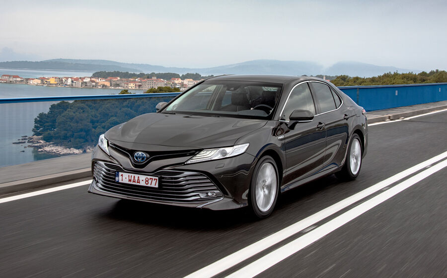 Toyota Camry Hybrid: Classe Executiva toyota camry.mp4