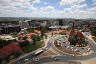 Windhoek, na Namíbia, baixou oito posições e passou a ser a sexta cidade mais barata do mundo.