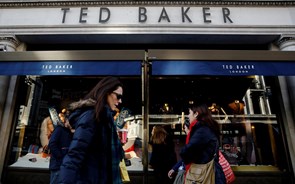 Ted Baker afunda 30% com novo corte nas previsões de lucro