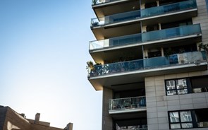 Avaliação bancária da habitação cai nove euros por metro quadrado em outubro