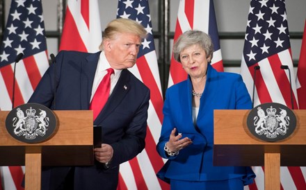 Trump promete 'acordo fenomenal' com Reino Unido após Brexit