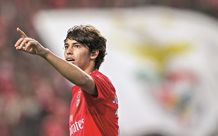 João Félix e Jorge Mendes já estão no Estádio do Atlético de Madrid para transferência milionária