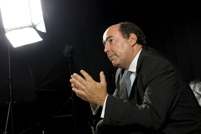 Governo prepara fusão no setor da energia. Paulo Carmona deverá liderar