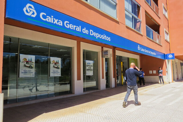 Depósitos atingem recordes em maio