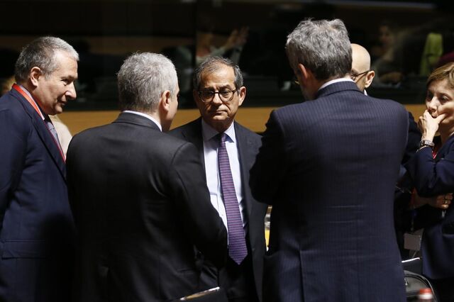 Ministros das finanças europeus concordam com penalização a Itália por dívida elevada