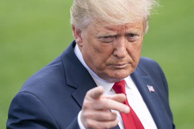 Trump exige regulação bancária para criptomoedas