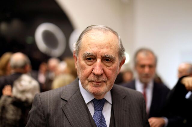 Eanes afirma que Angola 'muito fica a dever' ao seu ex-presidente