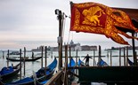 Futuro de Veneza encurralado entre turistas e a maré alta